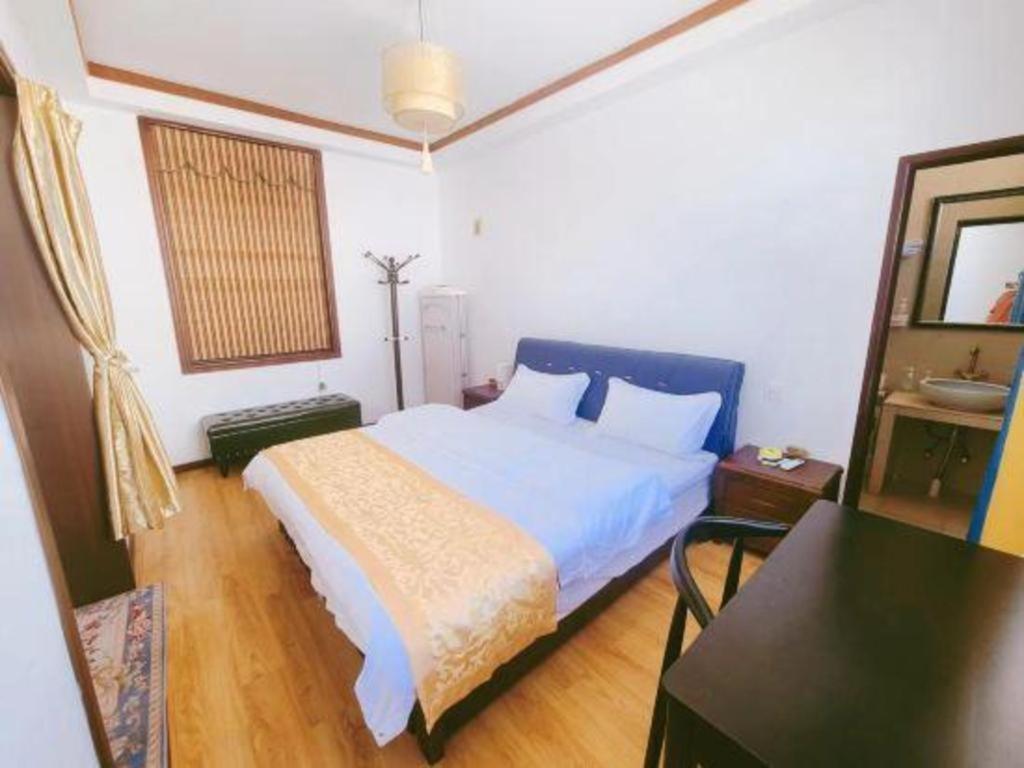 Dali Four Seasons Hostel Экстерьер фото