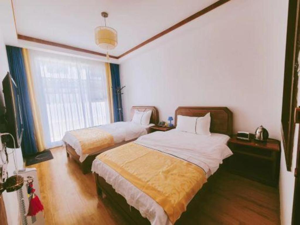 Dali Four Seasons Hostel Экстерьер фото