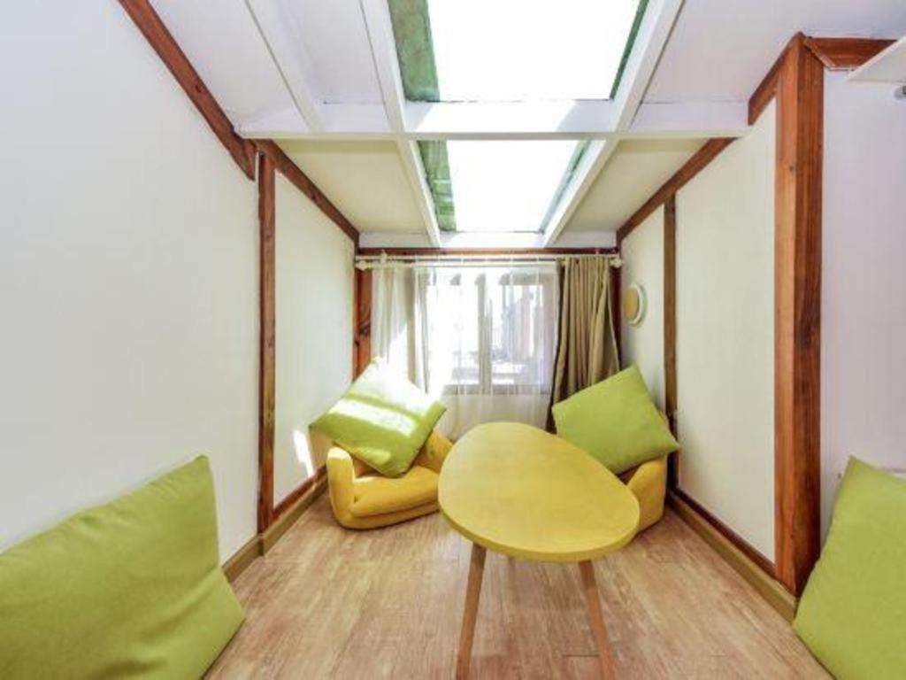 Dali Four Seasons Hostel Экстерьер фото