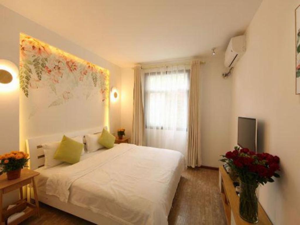 Dali Four Seasons Hostel Экстерьер фото