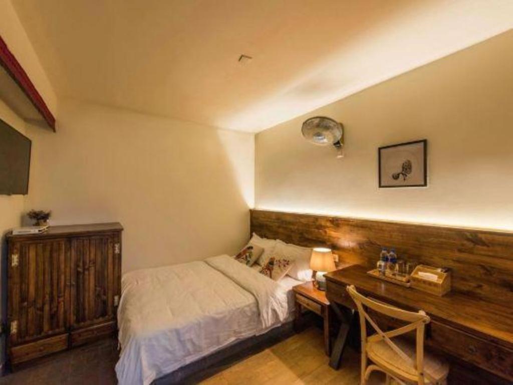 Dali Four Seasons Hostel Экстерьер фото